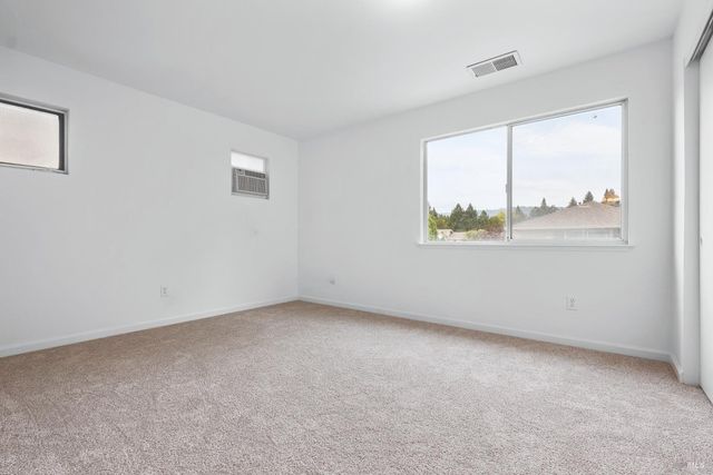 12 Alana Way, Cloverdale, CA 95425