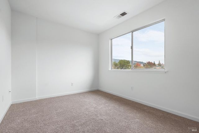 12 Alana Way, Cloverdale, CA 95425