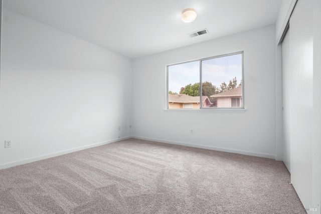 12 Alana Way, Cloverdale, CA 95425