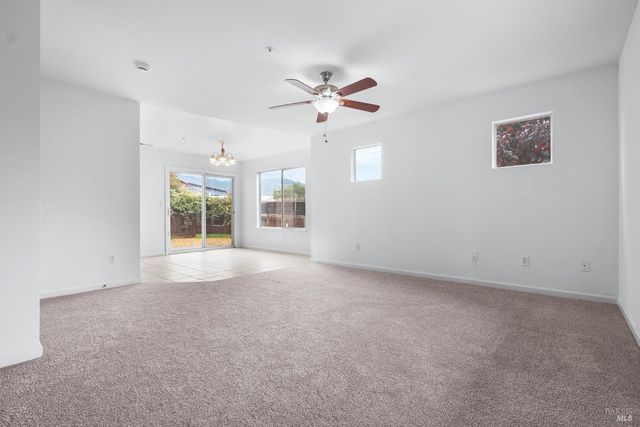 12 Alana Way, Cloverdale, CA 95425