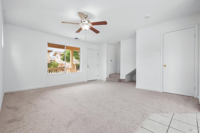 12 Alana Way, Cloverdale, CA 95425