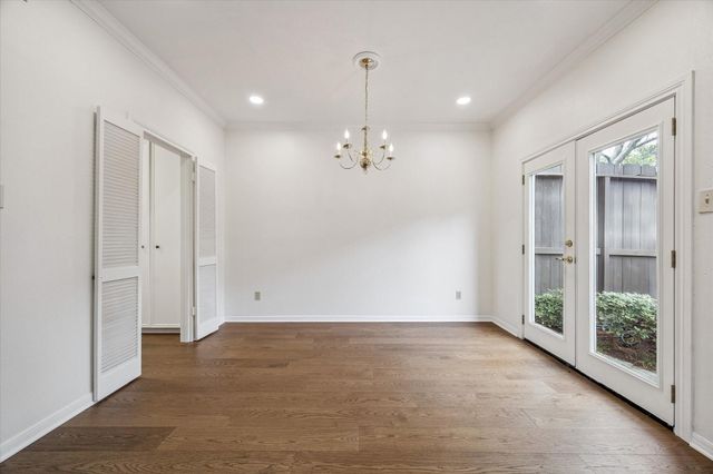 701 Bering Drive 1201, Houston, TX 77057