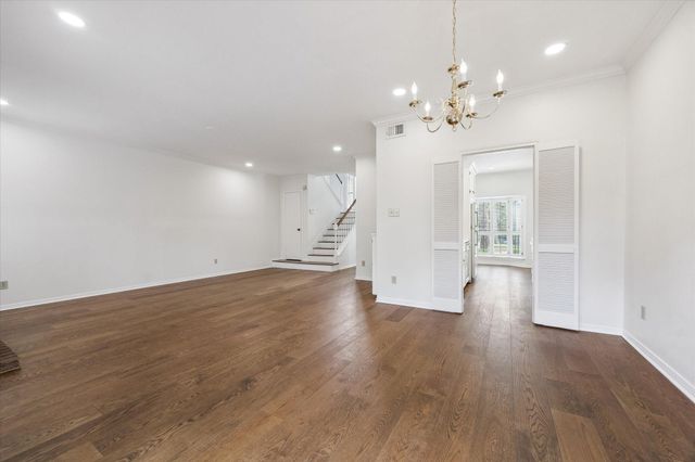 701 Bering Drive 1201, Houston, TX 77057