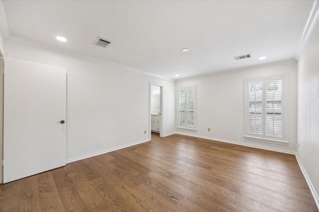 701 Bering Drive 1201, Houston, TX 77057