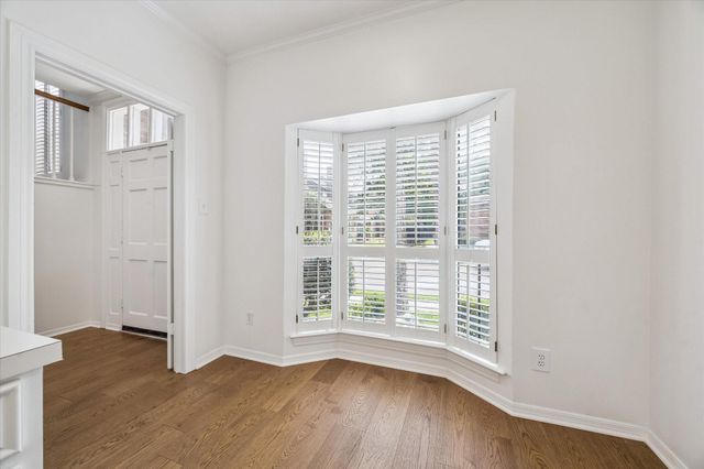 701 Bering Drive 1201, Houston, TX 77057
