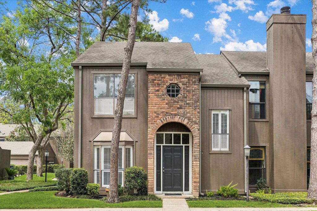 701 Bering Drive 1201, Houston, TX 77057