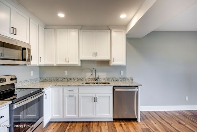 114 N Elm Grove Ave, Bardstown, KY 40004