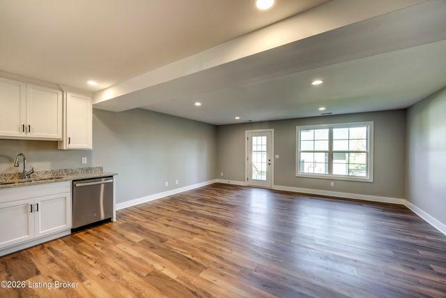 114 N Elm Grove Ave, Bardstown, KY 40004