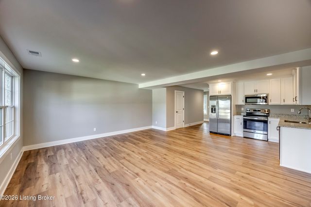 114 N Elm Grove Ave, Bardstown, KY 40004