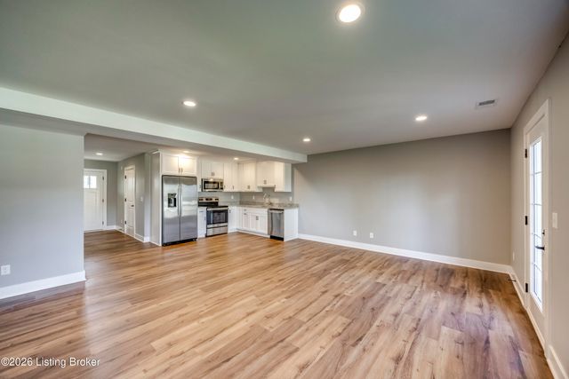 114 N Elm Grove Ave, Bardstown, KY 40004