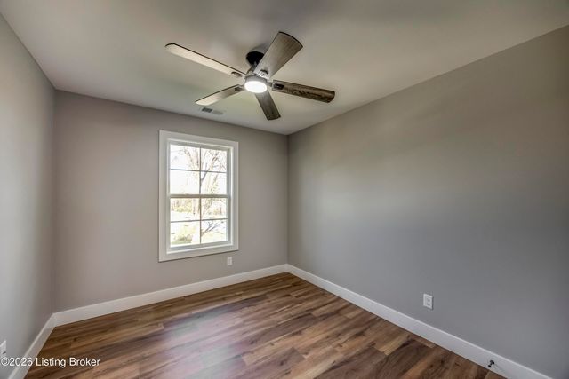 114 N Elm Grove Ave, Bardstown, KY 40004