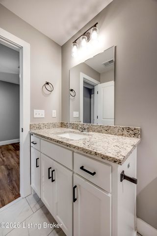 114 N Elm Grove Ave, Bardstown, KY 40004