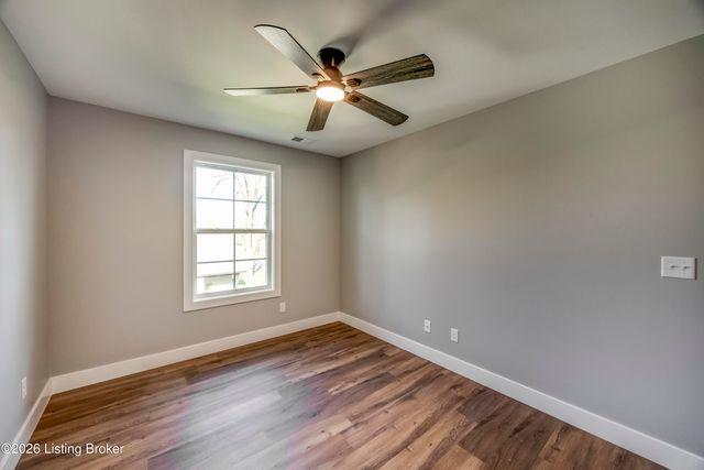 114 N Elm Grove Ave, Bardstown, KY 40004