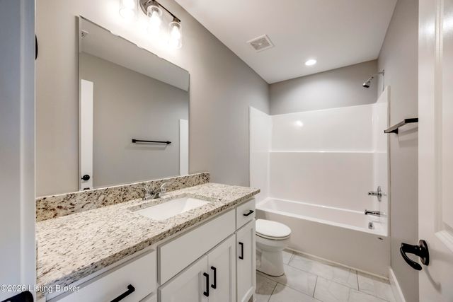 114 N Elm Grove Ave, Bardstown, KY 40004