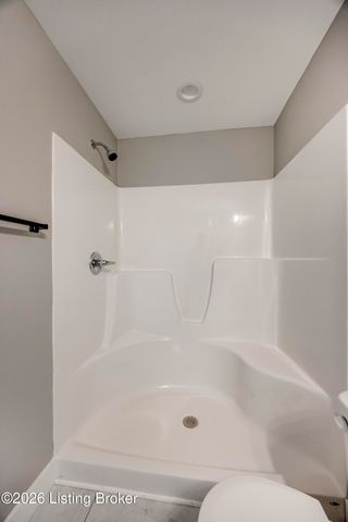 114 N Elm Grove Ave, Bardstown, KY 40004