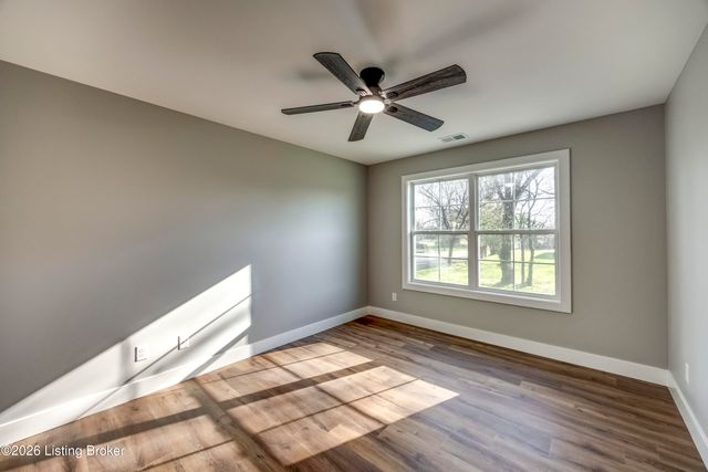 114 N Elm Grove Ave, Bardstown, KY 40004