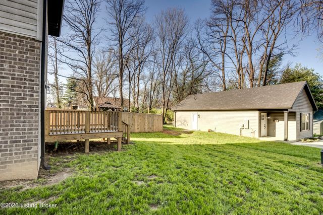 114 N Elm Grove Ave, Bardstown, KY 40004