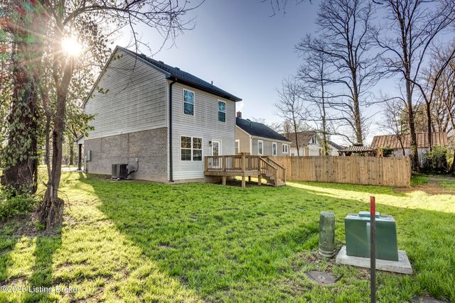 114 N Elm Grove Ave, Bardstown, KY 40004