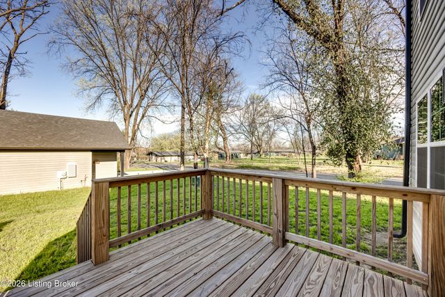 114 N Elm Grove Ave, Bardstown, KY 40004