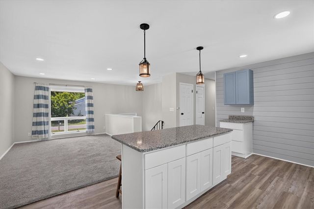 284 Stanford Lane, Jackson, MI 49203