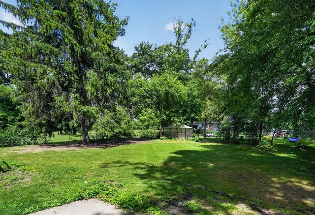 284 Stanford Lane, Jackson, MI 49203