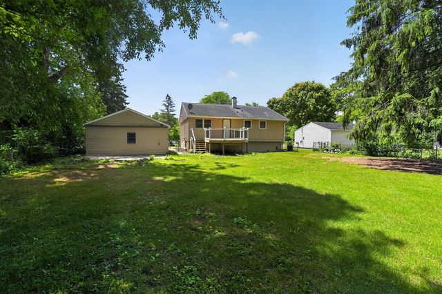 284 Stanford Lane, Jackson, MI 49203