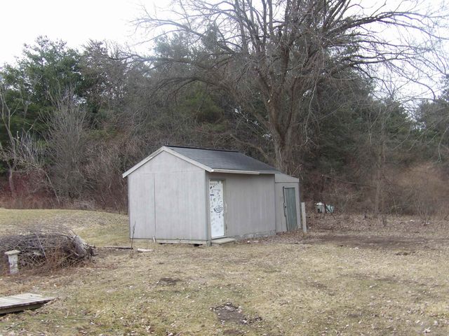 451 E Ludington Avenue, Farwell, MI 48622