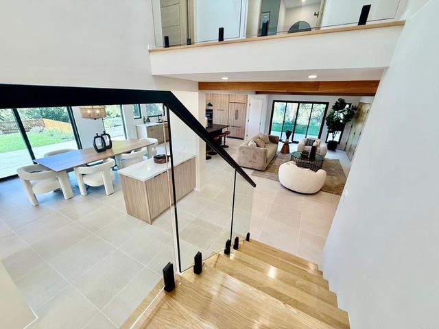 806 Needlerock Place, Escondido, CA 92025