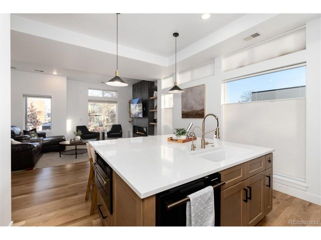 1733 Grove St 4, Denver, CO 80204