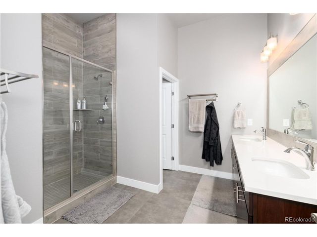 1733 Grove St 4, Denver, CO 80204