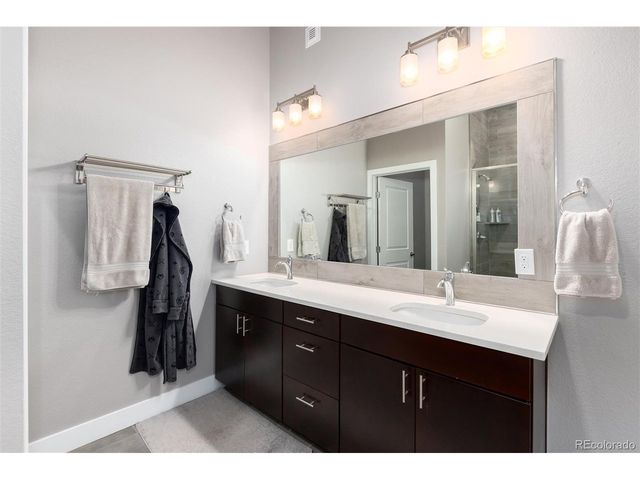 1733 Grove St 4, Denver, CO 80204