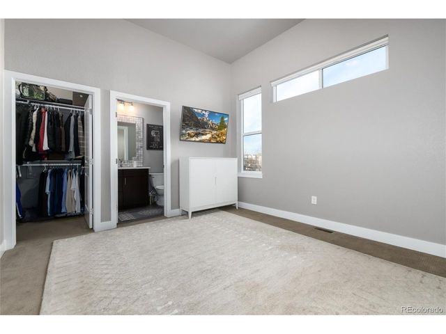 1733 Grove St 4, Denver, CO 80204