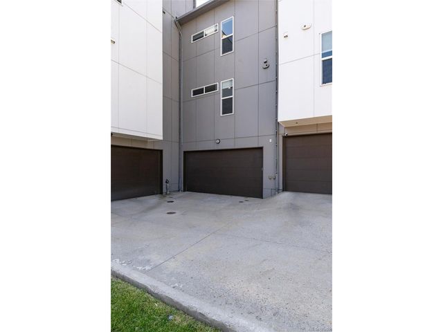 1733 Grove St 4, Denver, CO 80204