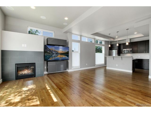 1733 Grove St 4, Denver, CO 80204