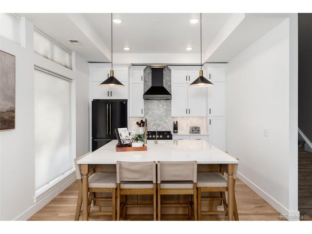 1733 Grove St 4, Denver, CO 80204