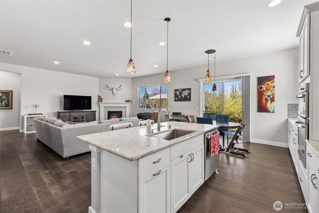 15715 133rd Avenue E, Puyallup, WA 98374