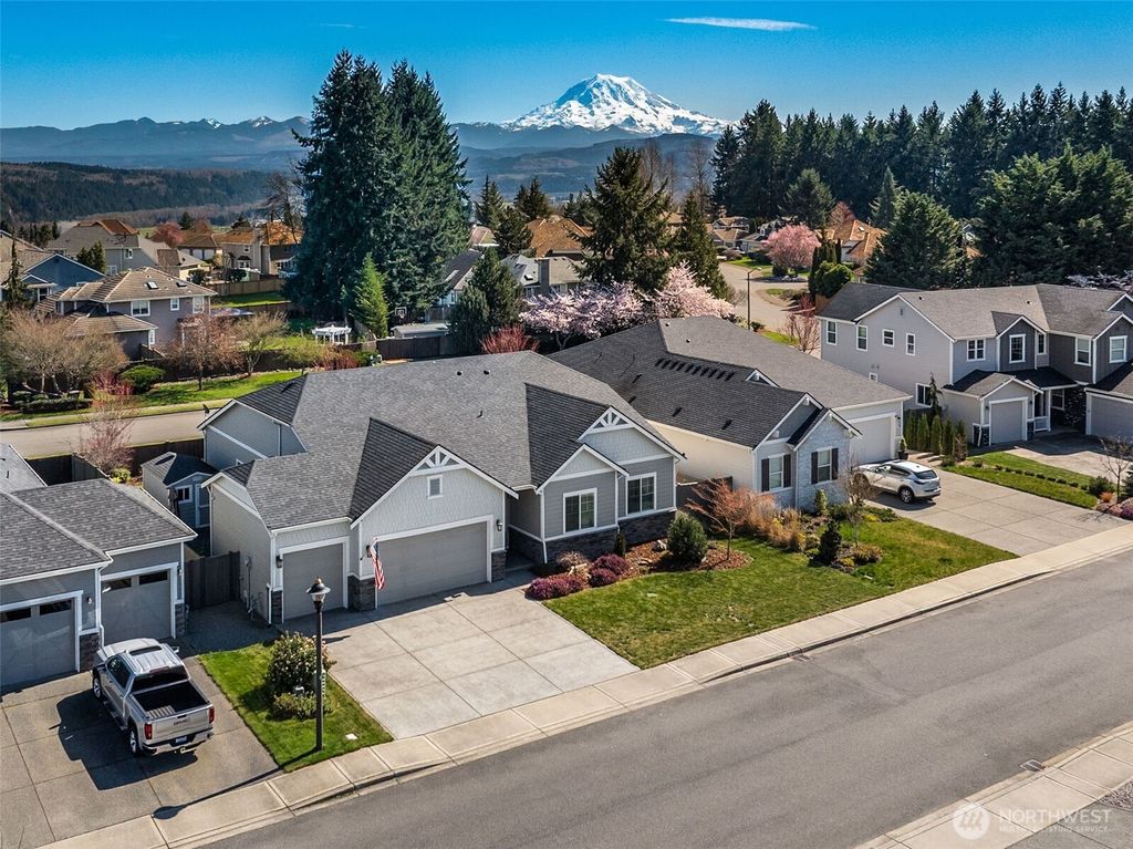 15715 133rd Avenue E, Puyallup, WA 98374