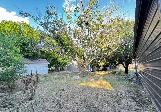 385 Main Street, Dorchester, TX 75459