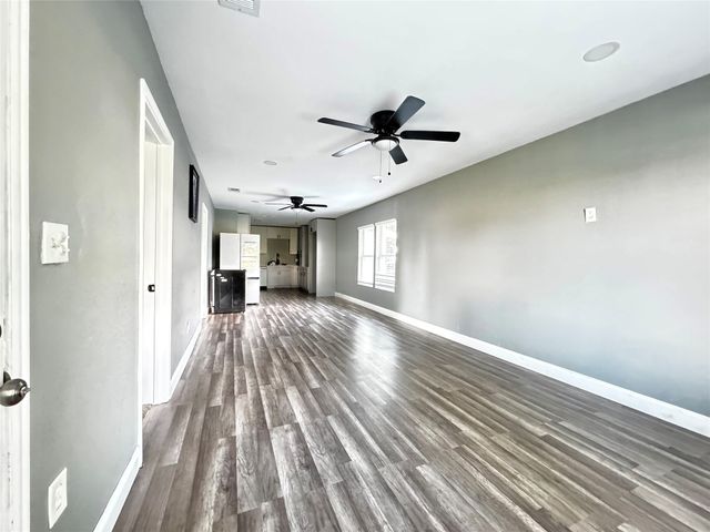 385 Main Street, Dorchester, TX 75459