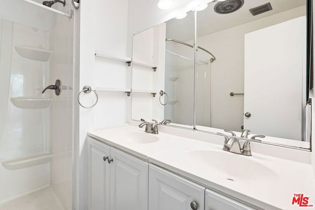 2242 S Bentley Avenue 4, Los Angeles, CA 90064