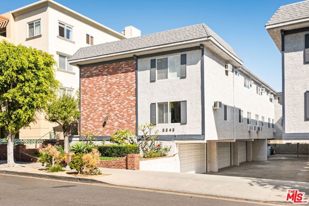 2242 S Bentley Avenue 4, Los Angeles, CA 90064