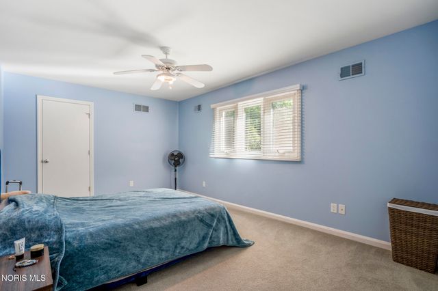 2242 Dundas Road, Ottawa Hills, OH 43606