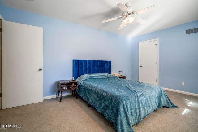 2242 Dundas Road, Ottawa Hills, OH 43606
