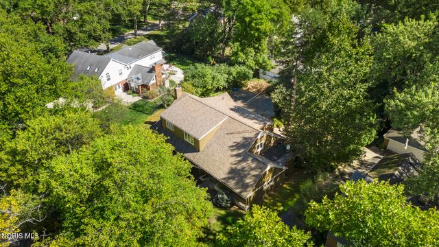 2242 Dundas Road, Ottawa Hills, OH 43606