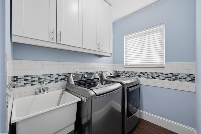 15366 Van Meter Drive, Macomb, MI 48044
