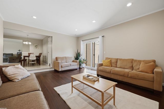 15366 Van Meter Drive, Macomb, MI 48044