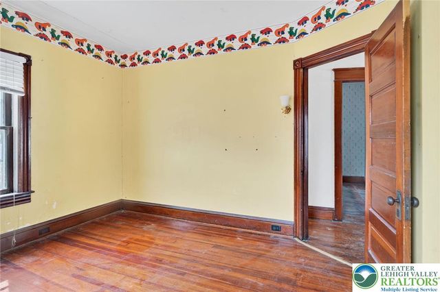 132 James Street, Easton, PA 18042