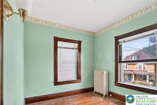 132 James Street, Easton, PA 18042