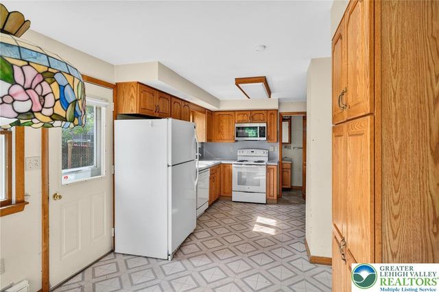 132 James Street, Easton, PA 18042