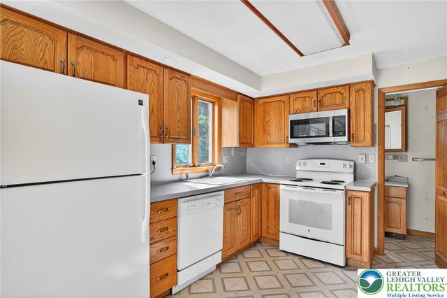 132 James Street, Easton, PA 18042